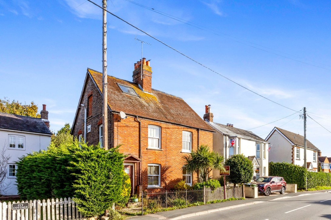 Photo of 2 Ivy Villas High Street, Horsham