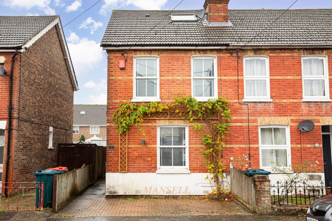 Photo of 7 Princess Road, Crawley