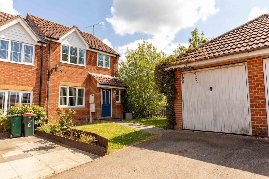 Photo of 9 Barber Close, Crawley