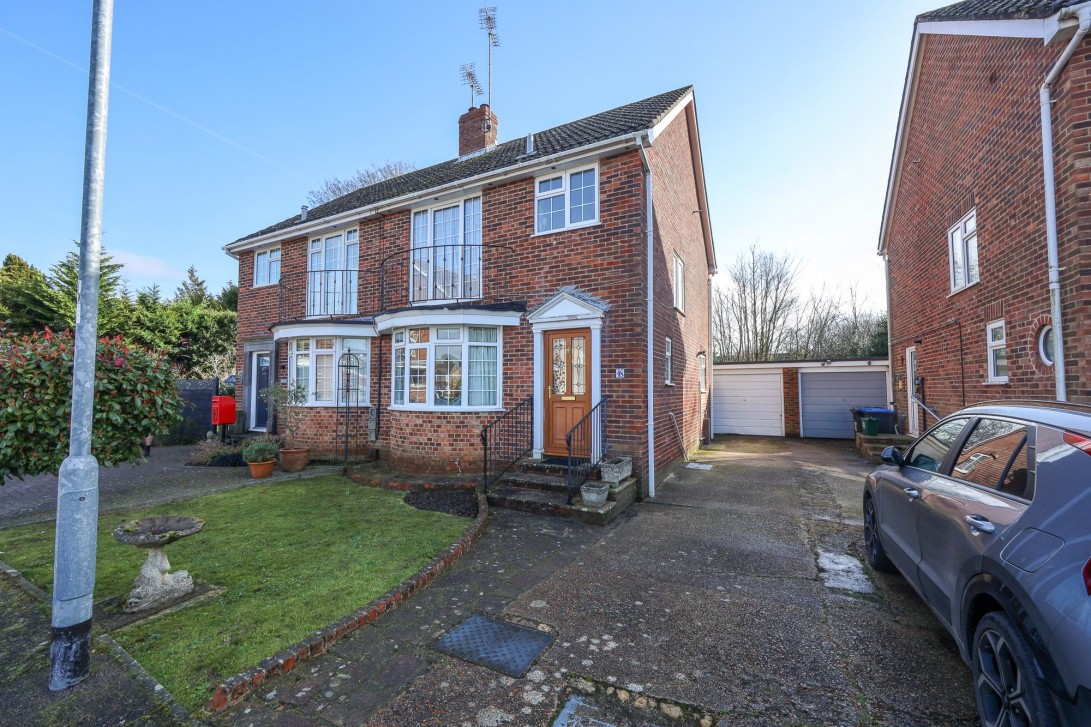 Photo of 48 Grove Road, Burgess Hill