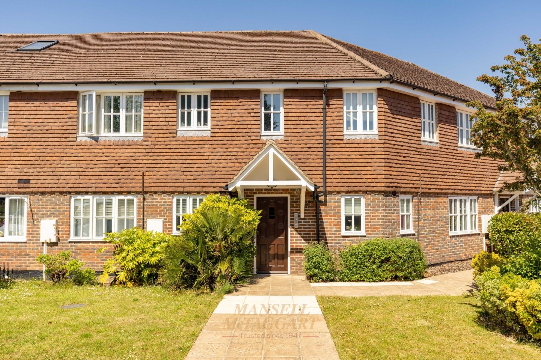 Photo of 5 Hollands Court, East Grinstead