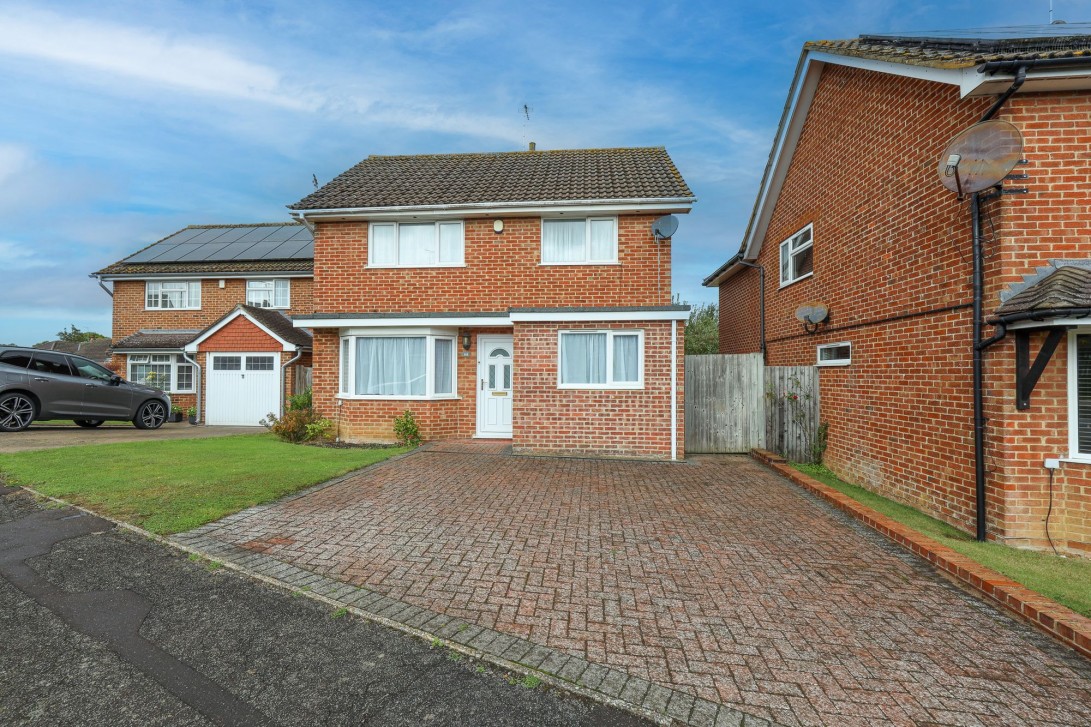 Photo of 68 Meadow Lane, Burgess Hill