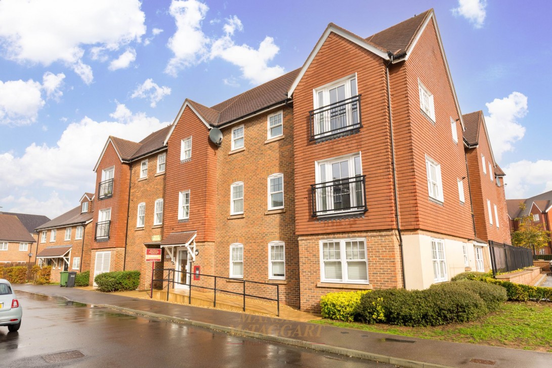 Photo of Snipe Court, Brocklehurst Way, Horley