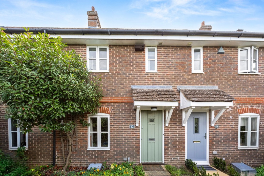 Photo of 42 Luxford Way, Billingshurst