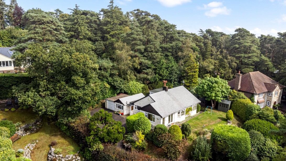 Photo of Uphill Cottage Veras Walk, Pulborough