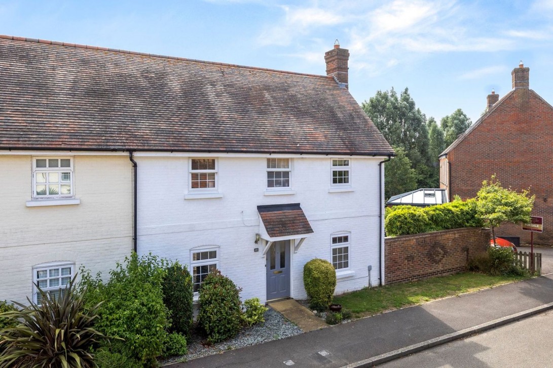 Photo of 20 Morris Drive, Billingshurst
