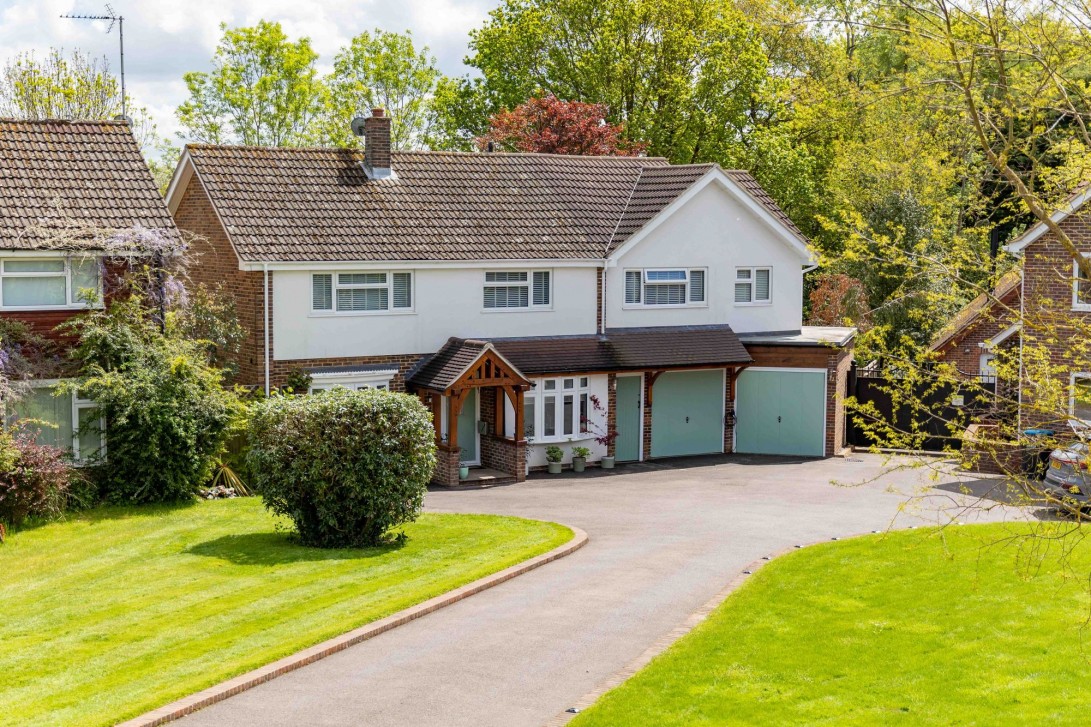 Photo of 4 Newlands Park, Crawley