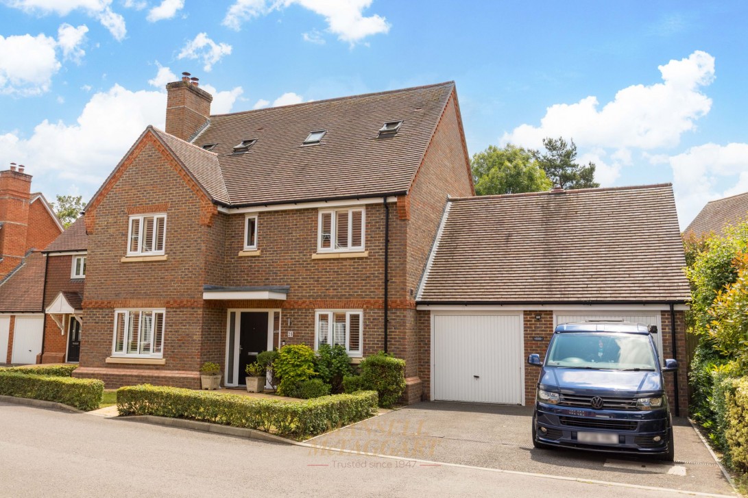 Photo of 25 Thomas Waters Way, Horley