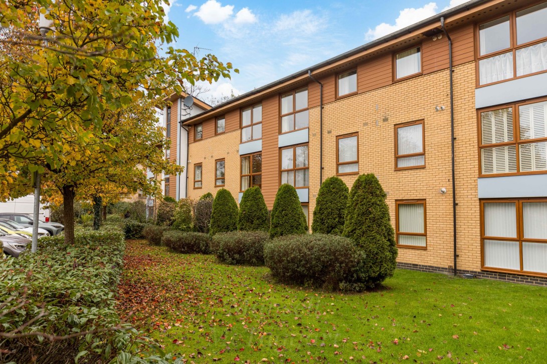 Photo of Flat 36, Crawley