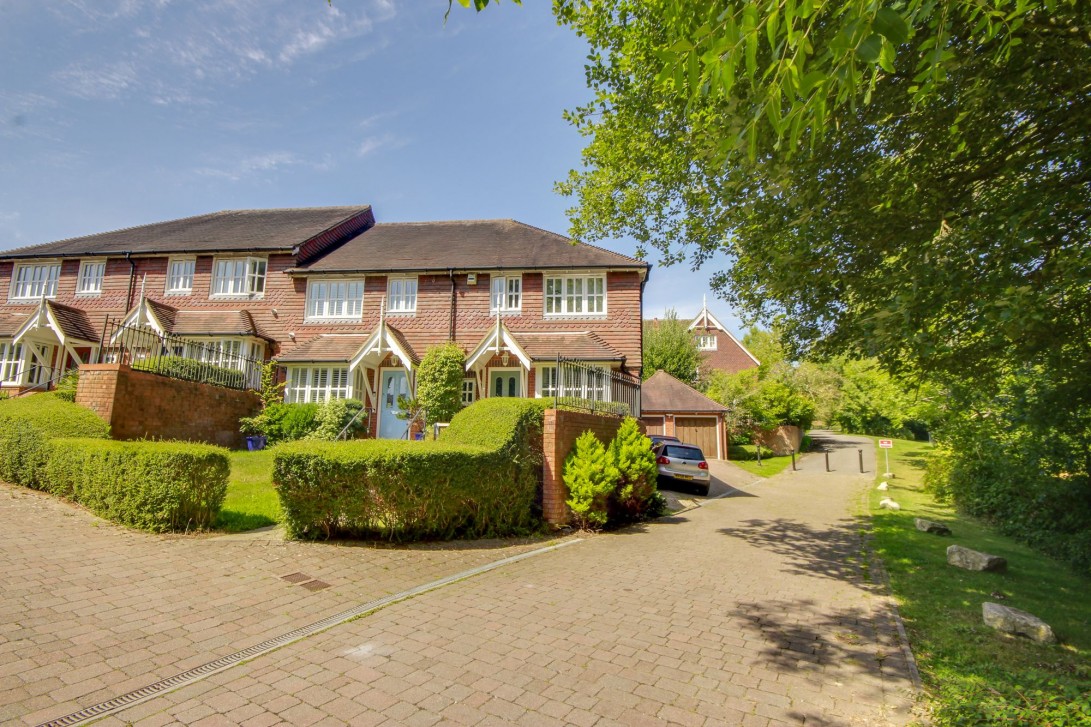 Photo of 6 The Paddocks, Haywards Heath