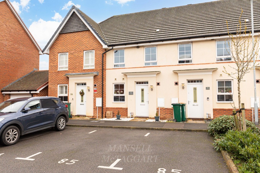 Photo of 92 Bedivere Road, Crawley