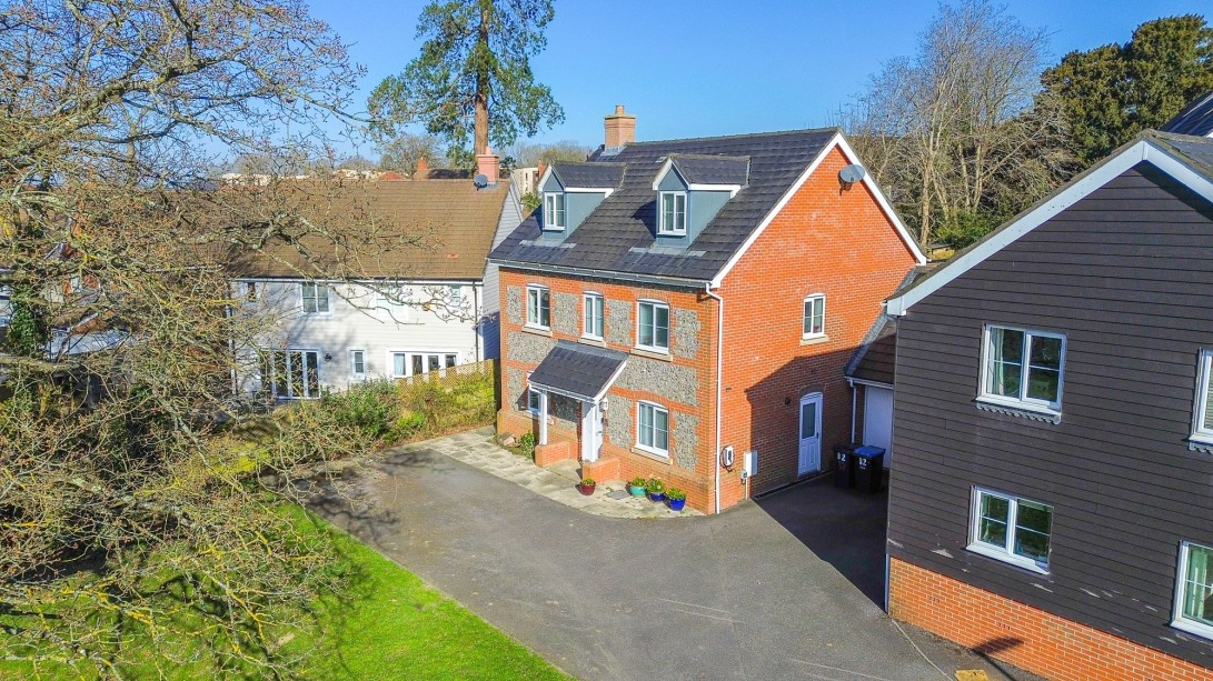 Photo of 92 Cedar Avenue, Haywards Heath