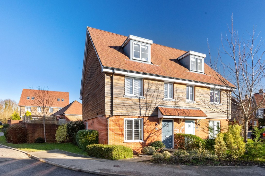 Photo of 1 Queenstock Lane, Uckfield