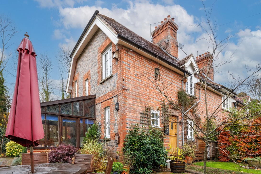 Photo of 3 Sawyard Cottages, Uckfield