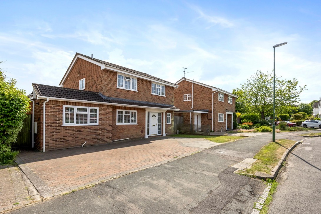 Photo of 4 Woodhall Close, Haywards Heath