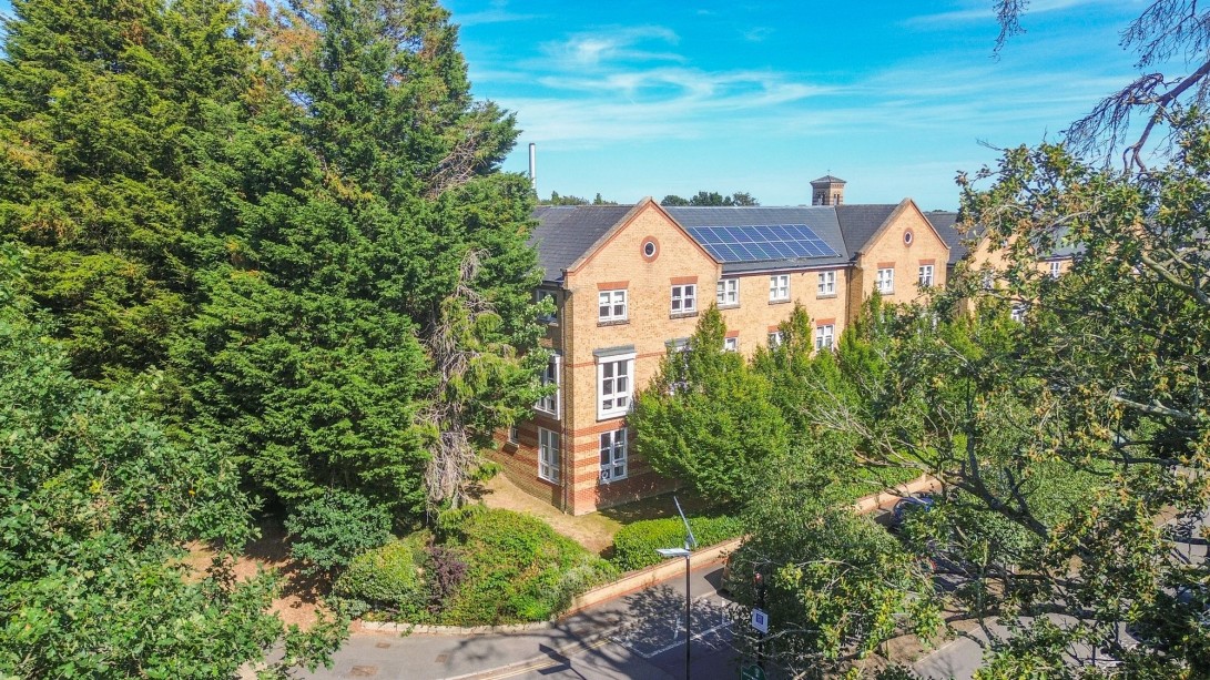 Photo of 29 Chapman Way, Haywards Heath