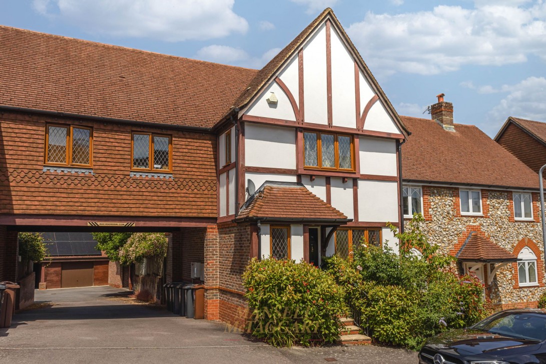 Photo of 3 Walhatch Close, Forest Row