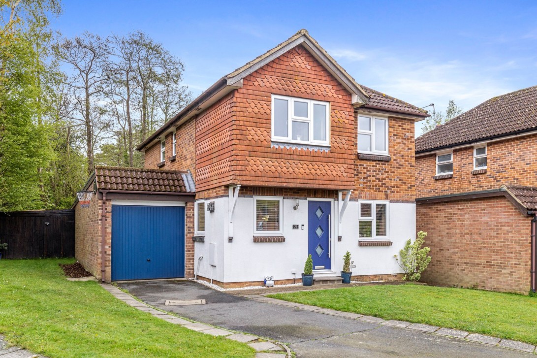 Photo of 38 Hart Close, Uckfield