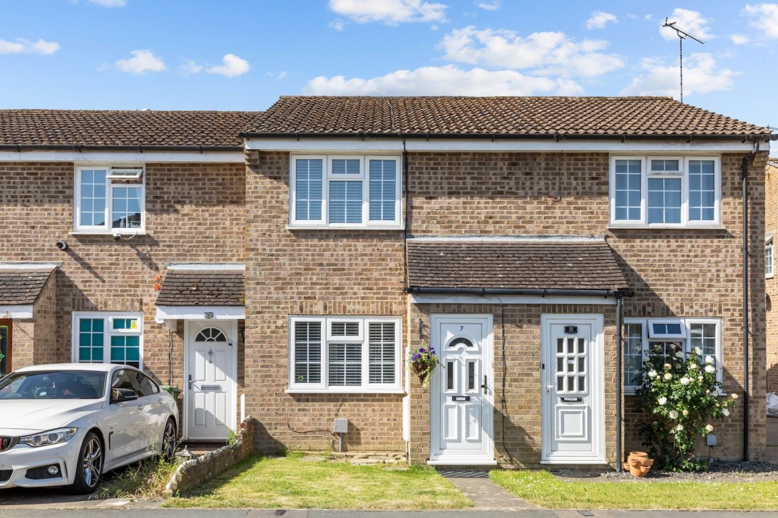 Photo of 7 Groombridge Way, Horsham