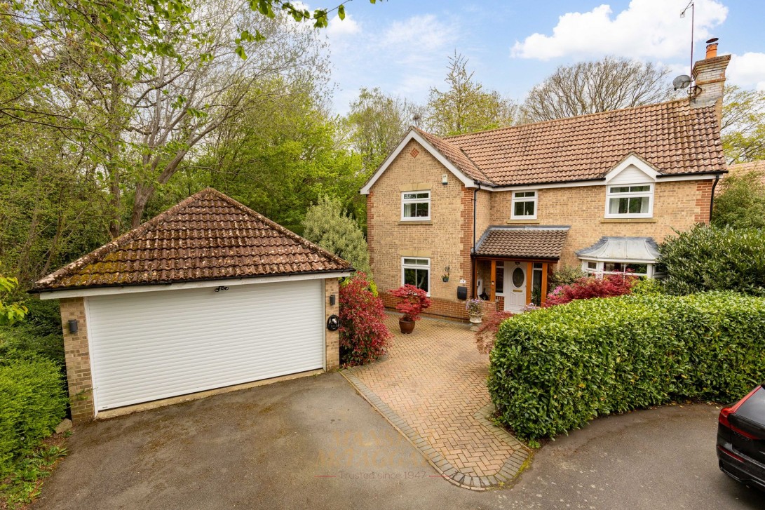 Photo of 14 Nelson Close, Crawley