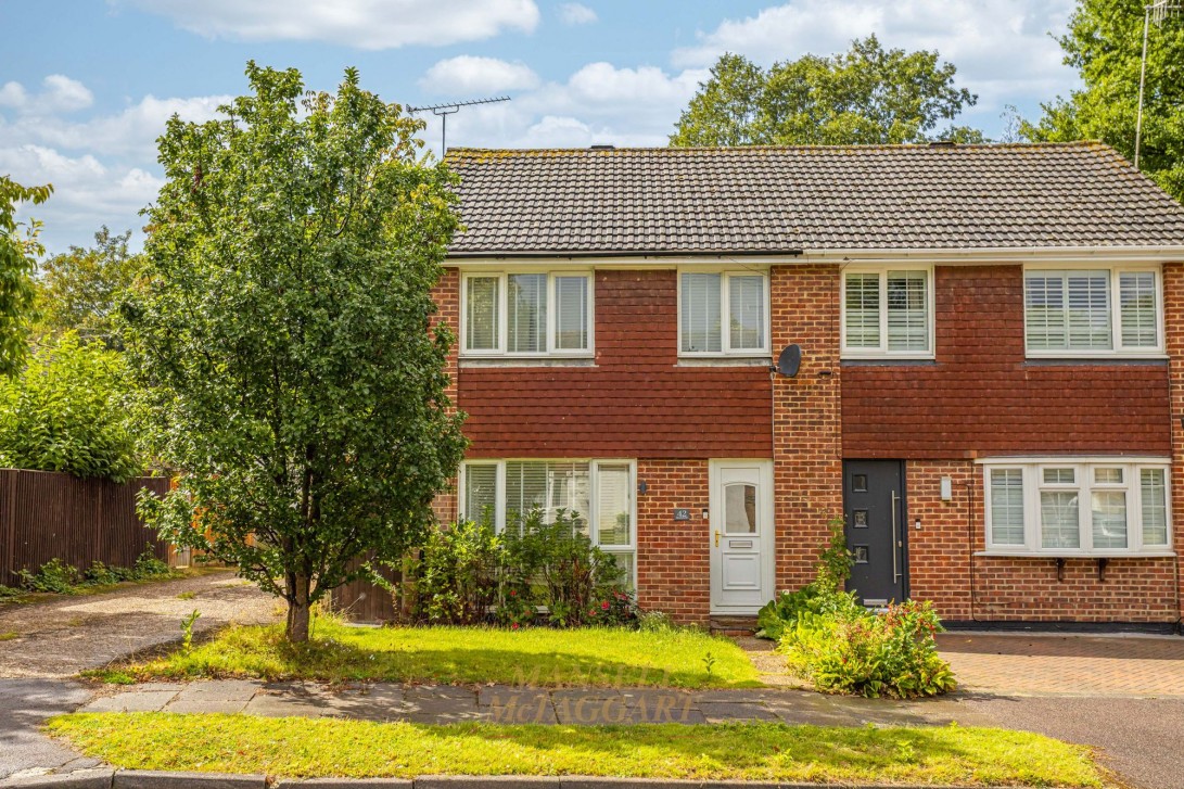 Photo of 42 Heathfield, Crawley