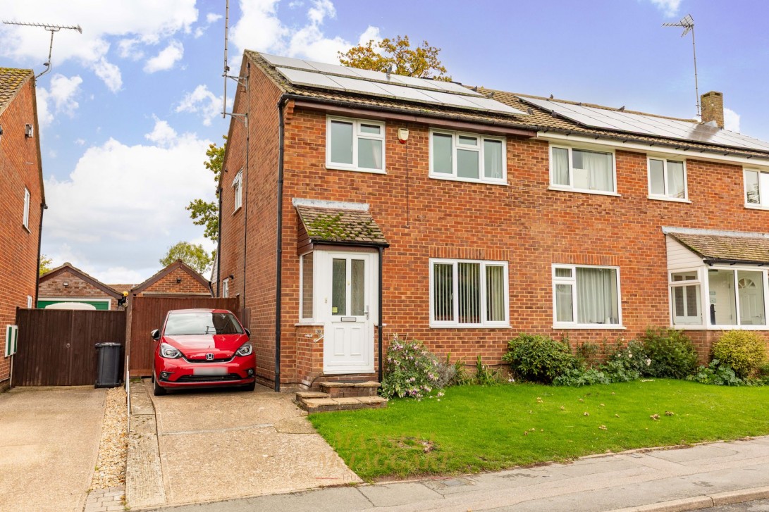 Photo of 39 Bourg De Peage Avenue, East Grinstead