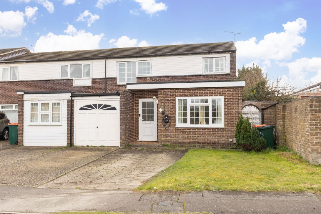 Photo of 38 Dovedale Crescent, Crawley