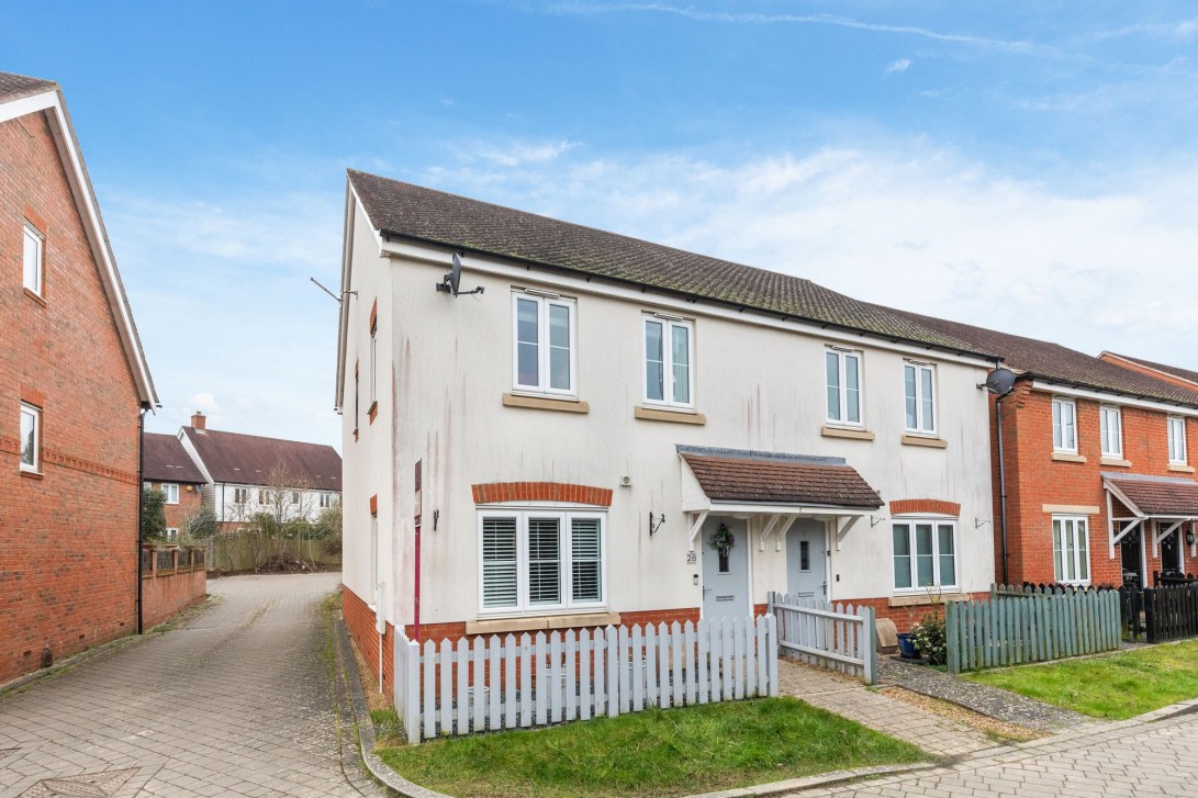 Photo of 28 Harding Lane, Horsham