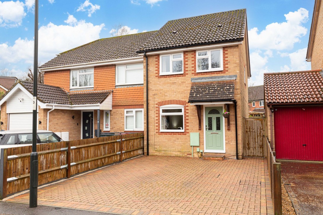 Photo of 7 Howard Road, Crawley