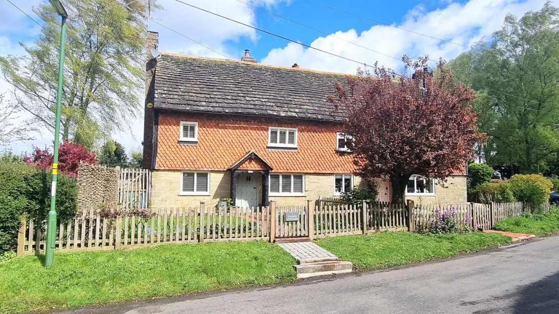 Photo of 1 Church Cottages Street Lane, Haywards Heath
