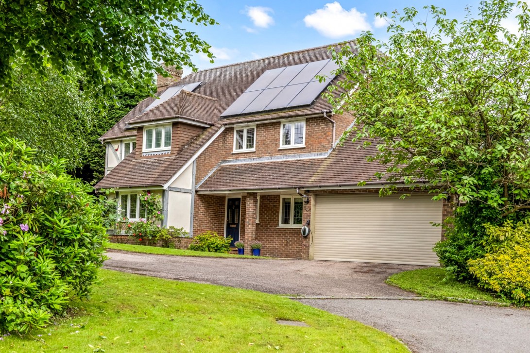 Photo of 4 Lime Chase Fryern Road, Pulborough