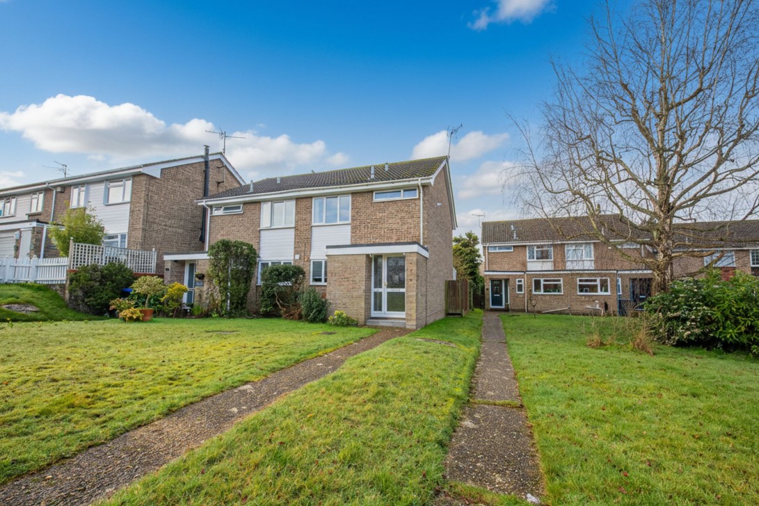 Photo of 3 Aspen Walk, Haywards Heath