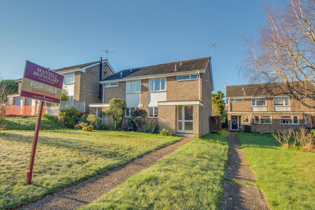 Photo of 3 Aspen Walk, Haywards Heath