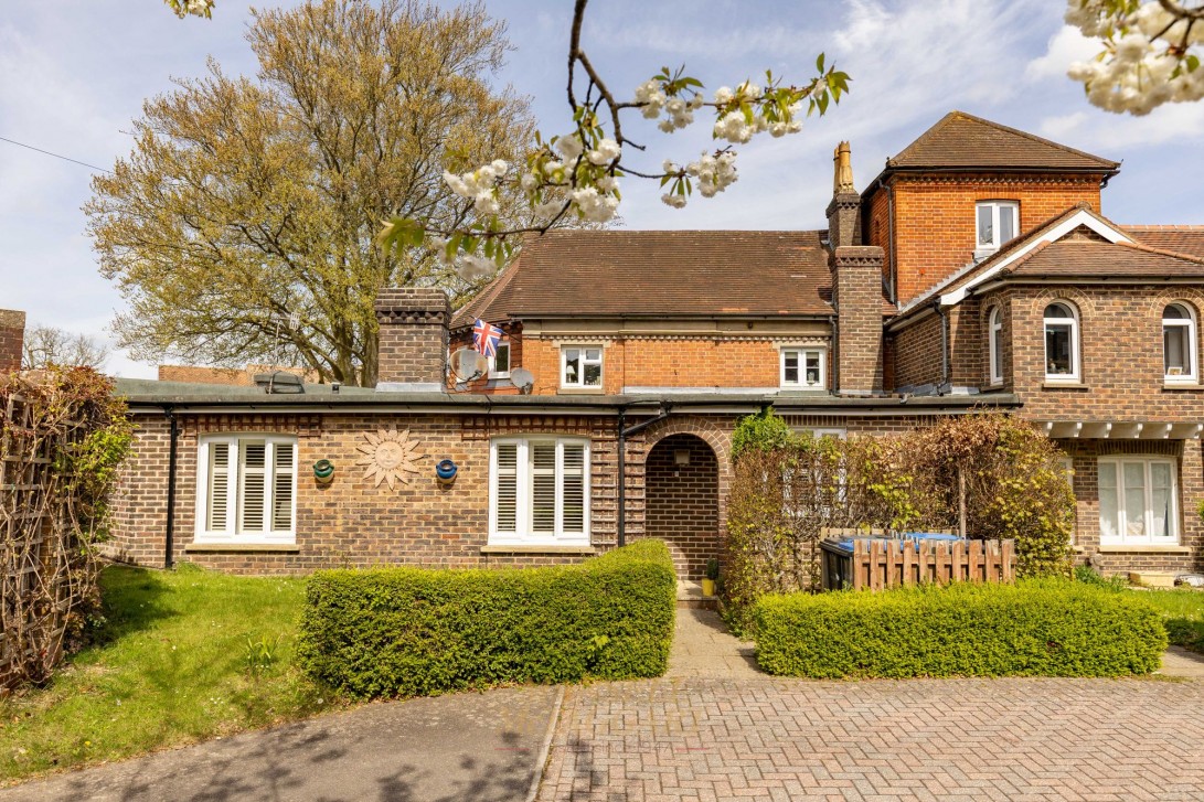 Photo of 9 St. Francis Gardens, Crawley