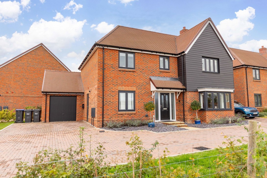 Photo of 7 The Rushets, East Grinstead