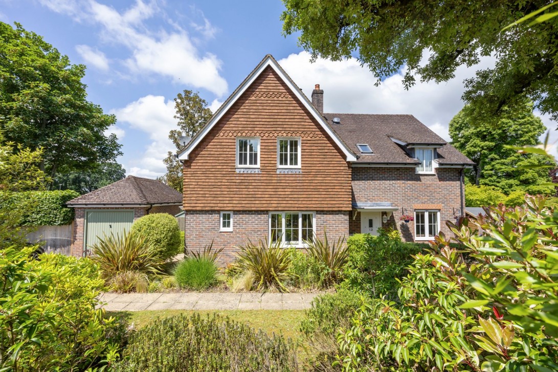 Photo of 11 Holm Oak, Pulborough