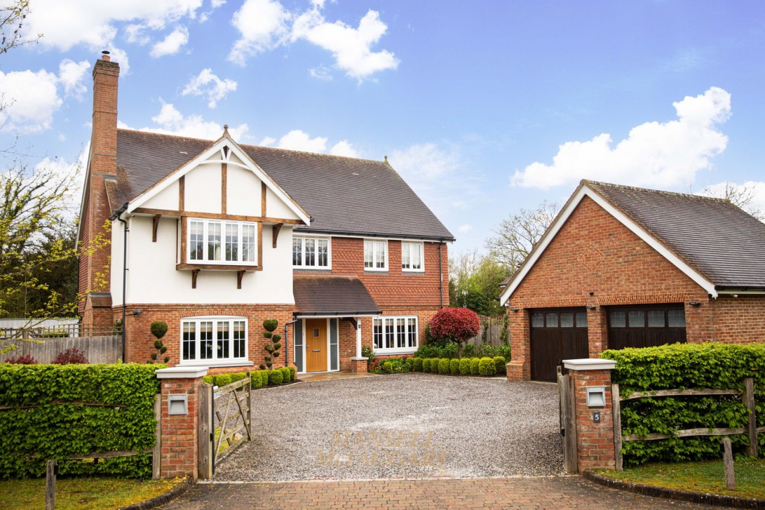 Photo of 5 Coppice Vale, East Grinstead