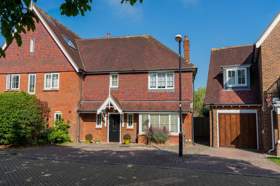 Photo of 5 Kingfisher Drive, Haywards Heath