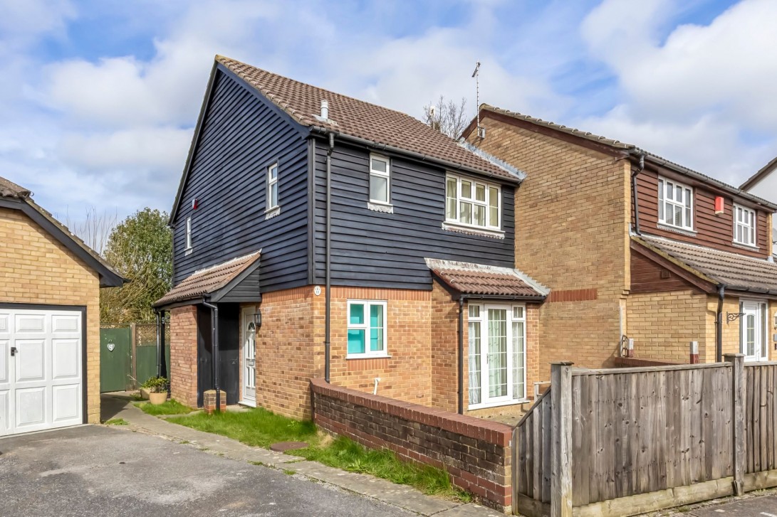 Photo of 11 Baden Drive, Horley