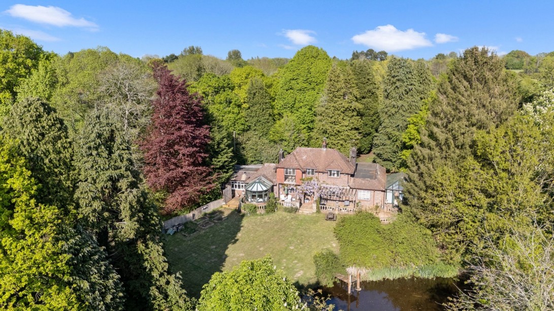 Photo of Farthings Southlands Lane, Pulborough