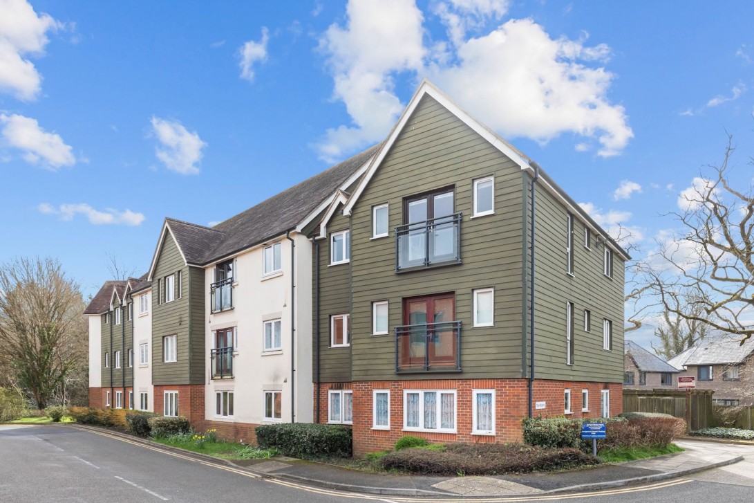 Photo of Flat 13, Horsham