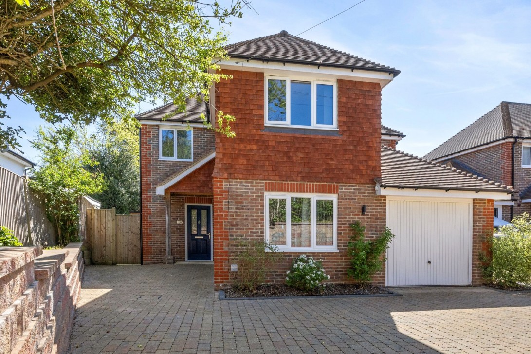 Photo of 102a Maypole Road, East Grinstead