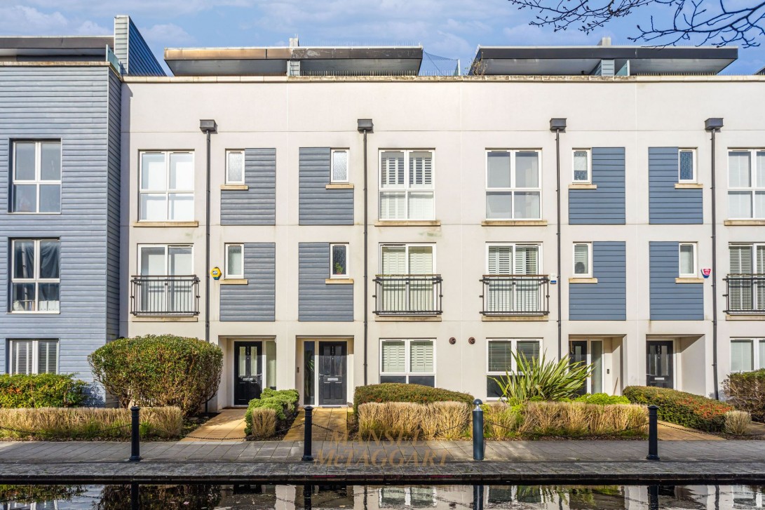 Photo of 117 Canalside, Redhill