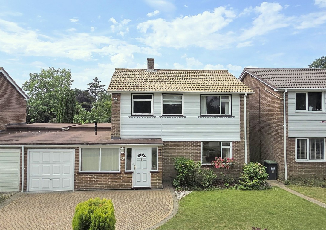 Photo of 5 Stanbridge Way, Haywards Heath