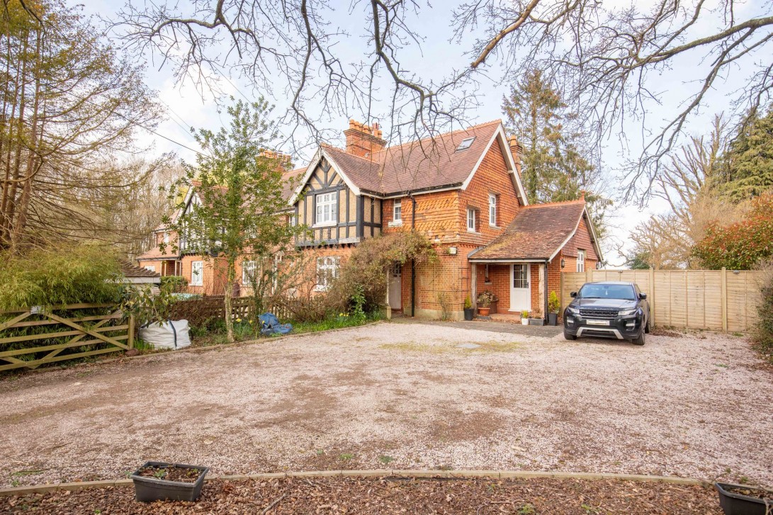 Photo of 1 Effingham Croft Dowlands Lane, Crawley