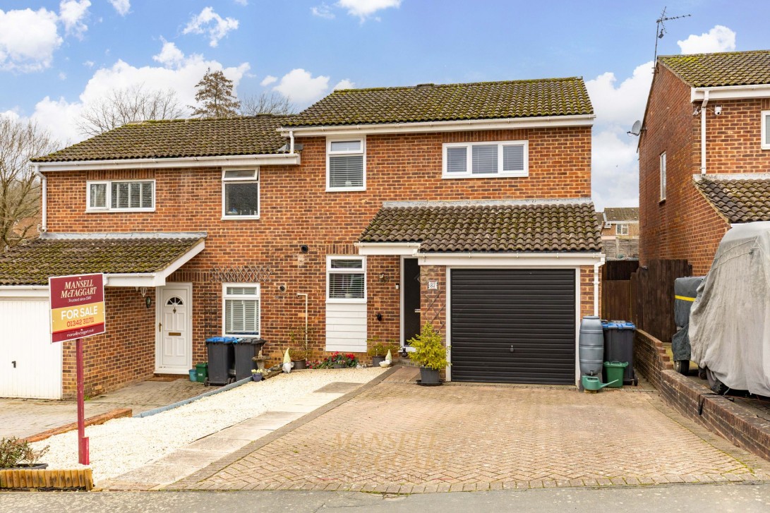Photo of 87 Hazel Way, Crawley