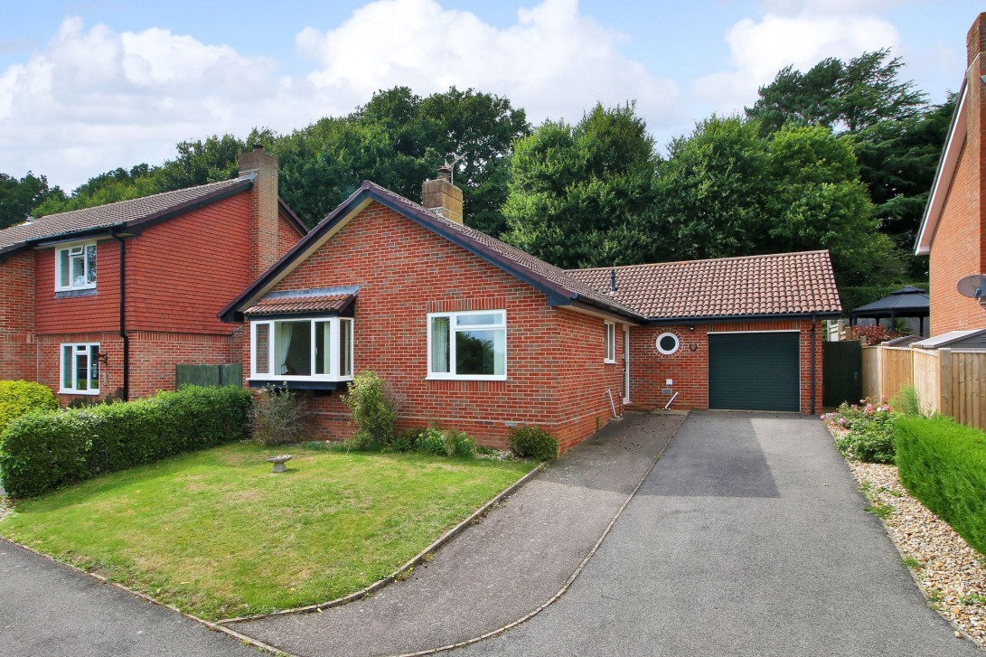 Photo of 38 Knights Meadow, Uckfield