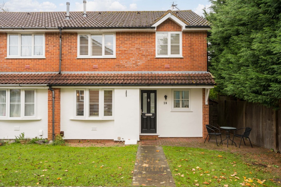 Photo of 28 Staffords Place, Horley