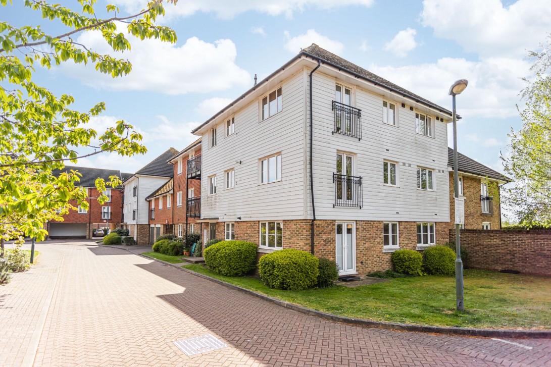 Photo of 125 Albion Way, Edenbridge