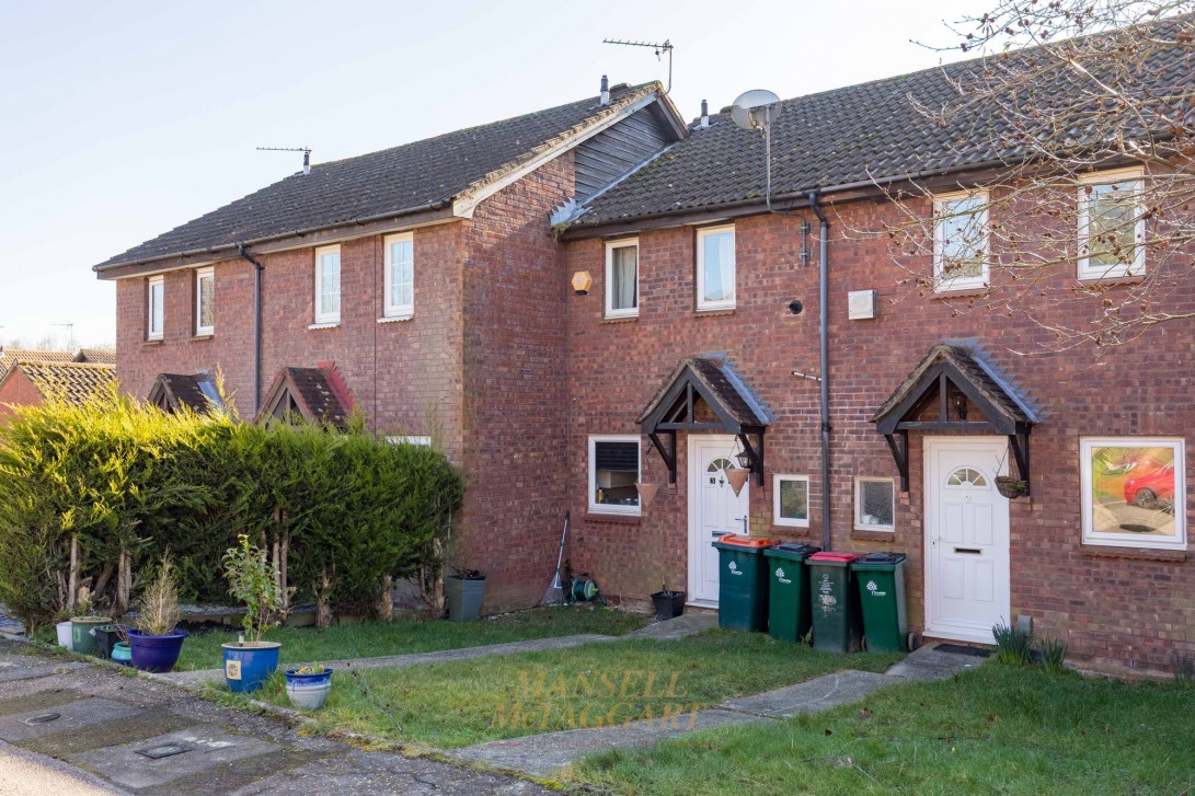 Photo of 32 Hillingdale, Crawley